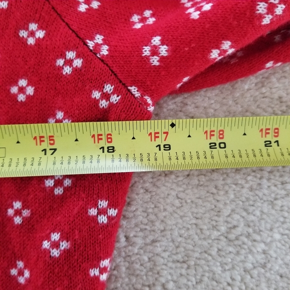 Chicago Bulls Christmas Holiday Winter Sweater Size M - Picture 10 of 10